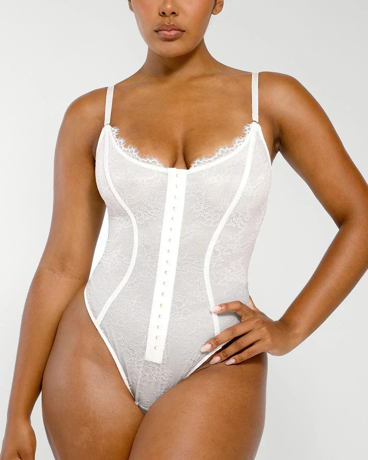 AFZ®LaceLux Bloom Tummy Tamer: ¡Cinturilla con estilo!